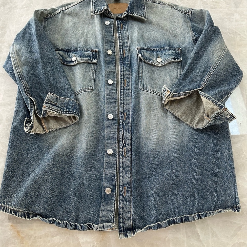 H&M &DENIM Oversized Denim Shirt Jacket – XS/S